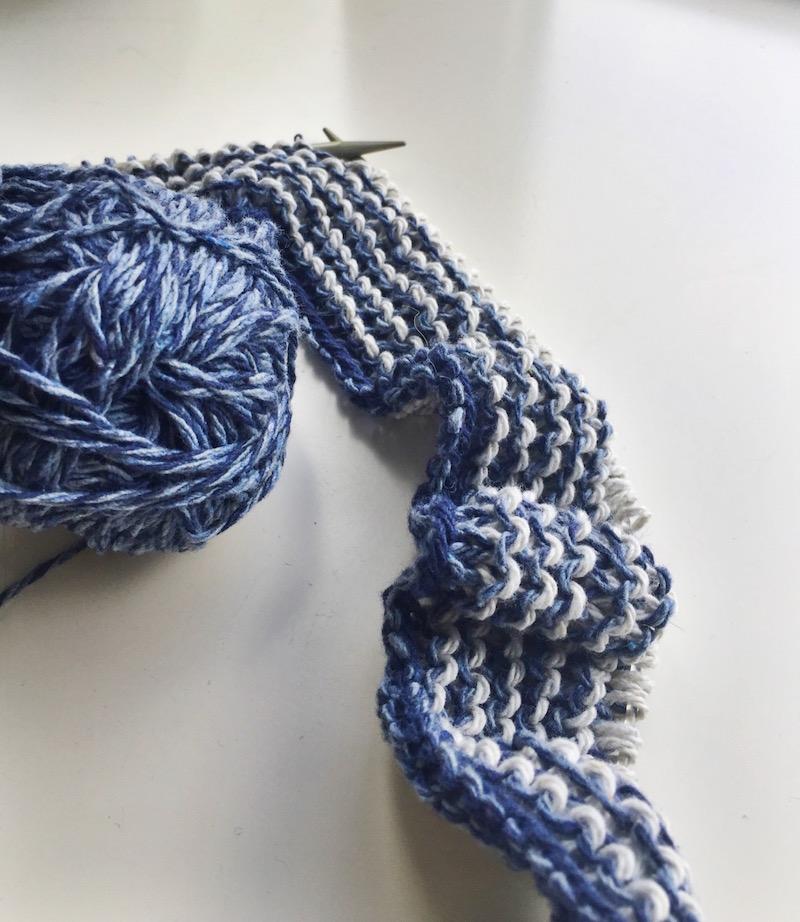 Seamless. Garter Stitch. In the Round. Modern Daily Knitting